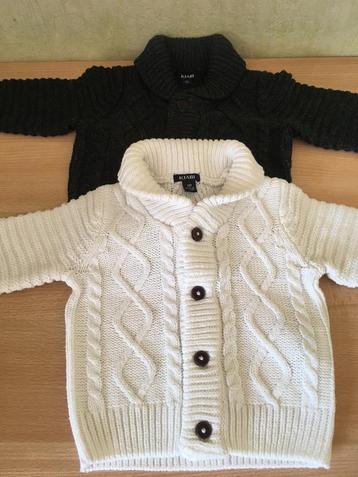 GILET POUR BEBE disponible aux enchères