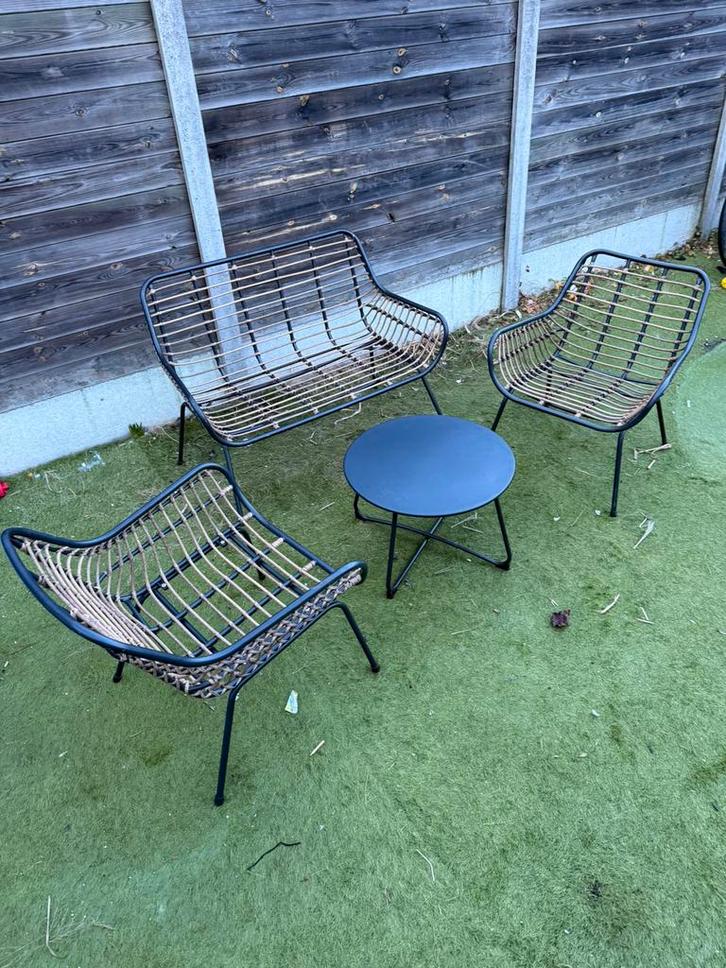 Tuinset loungeset 3 stoelen + tafel met kussens – rotan look, Tuin en Terras, Tuinsets en Loungesets, Zo goed als nieuw, Loungeset