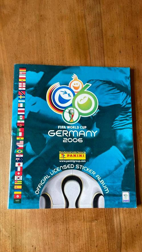 Album panini germany 2006 complet état neuf, Collections, Autocollants