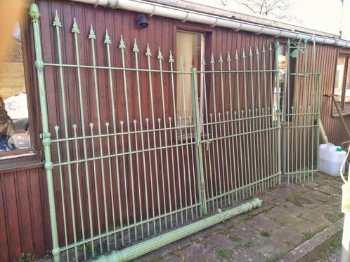 Oude volledig gerestaureerde smeedijzeren poort, Tuin en Terras, Tuinhekken en Hekwerk, Zo goed als nieuw, Ophalen