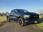 Dodge Ram 1500 5.7 V8 LPG 4x4 Crew Cab Laramie (bj 2020), Auto's, 4 deurs, 5654 cc, Zwart, Leder