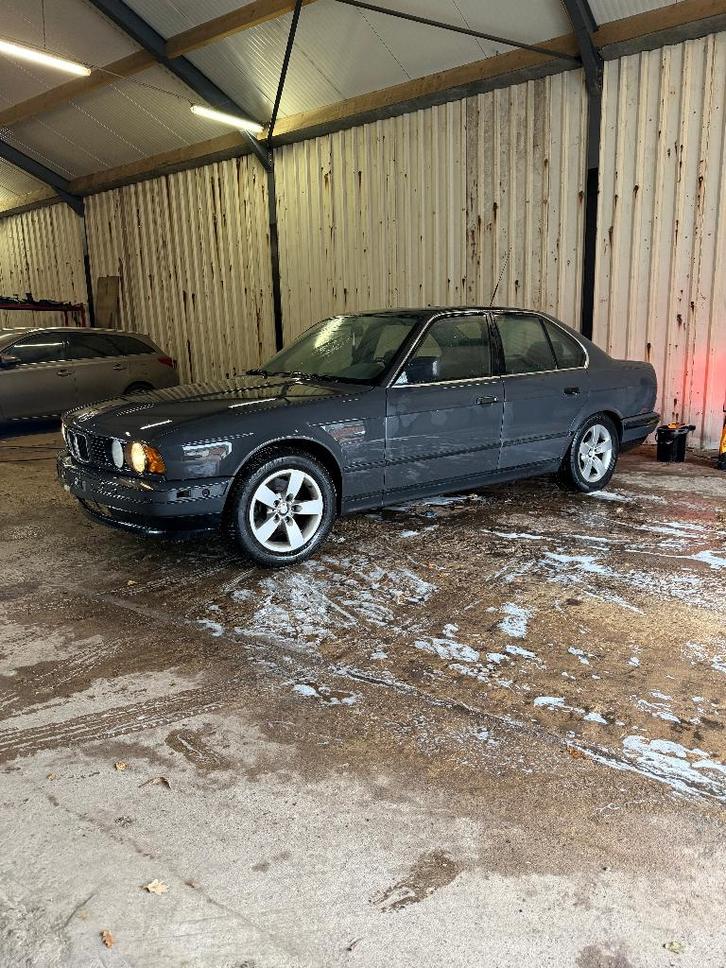 BMW E34 518, Auto's, BMW, Particulier, 5 Reeks, Elektrische ramen, Open dak, Radio, Benzine, Euro 1, Berline, 5 deurs, Handgeschakeld
