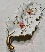 Leaf-Style Porselein schaal servies Gold-trimmed Japan Roses, Antiek en Kunst, Ophalen of Verzenden