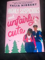 YA- boek Highly suspicious and unfairly cute, Ophalen of Verzenden, Zo goed als nieuw