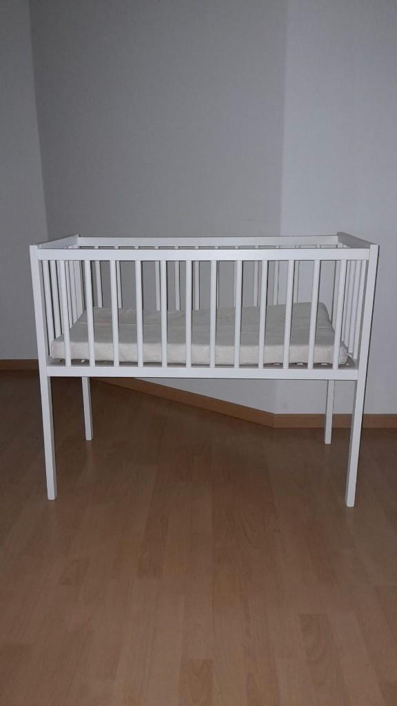 Wiegje + matras, Kinderen en Baby's, Kinderkamer | Bedden, Zo goed als nieuw, Matras, Ophalen