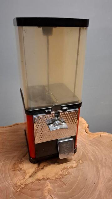 Kauwgomautomaat amerikaans beschikbaar voor biedingen