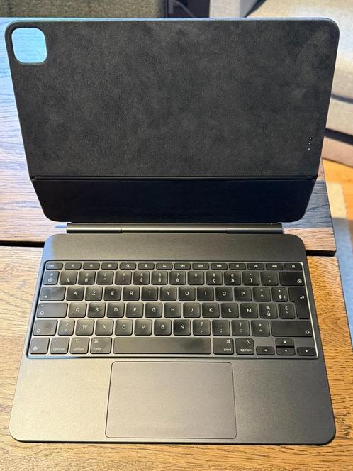 Apple Magic Keyboard iPad Pro 13" M4 - Zwart - AZERTY, Computers en Software, Apple iPads, Zo goed als nieuw, Apple iPad Pro, 13 inch of meer