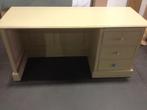 Mooi stevig bureau, Huis en Inrichting, Ophalen of Verzenden, Gebruikt, Bureau