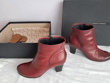 Alberto Fermani 38.5 bordeauxrode leren laarzen beschikbaar voor biedingen