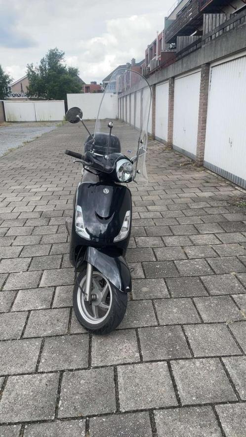 SYM scooter .      50cc  B klasse, Vélos & Vélomoteurs, Vélomoteurs & Scooters bridés, Comme neuf, SYM, Enlèvement