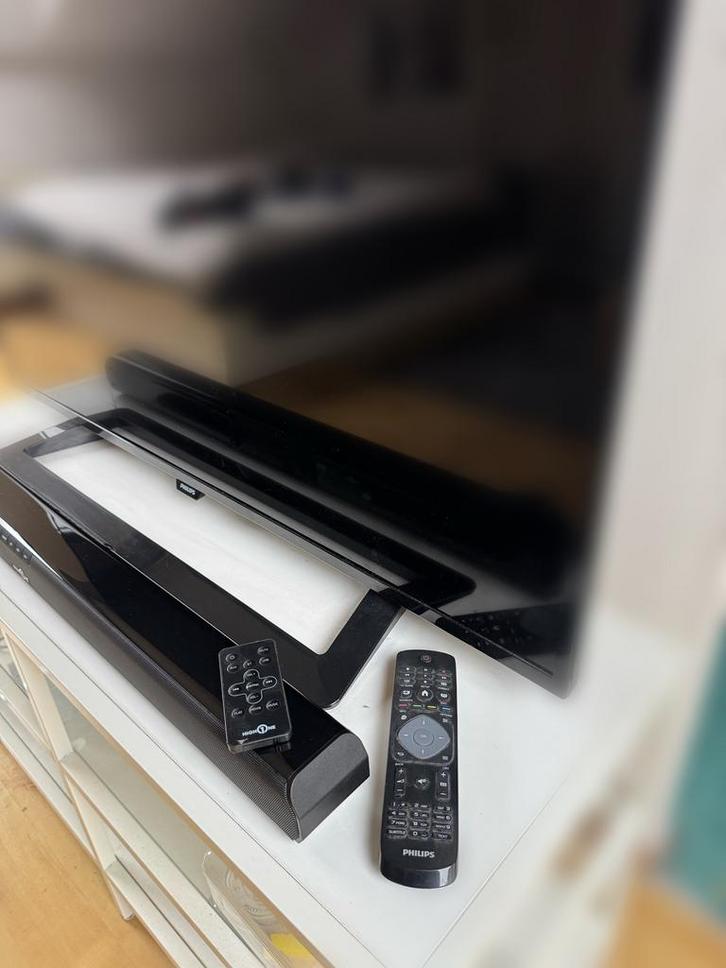 Philips TV (102 cm) + soundbar + Chromecast + statief, Audio, Tv en Foto, Overige Audio, Tv en Foto, Gebruikt, Ophalen