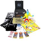 2Dvd+2Cd+Merch RoadCase Boxset Queen Live Wembley 1986 NIEUW, Enlèvement ou Envoi, Neuf, dans son emballage, Rock and Roll