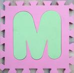35 dalles mousse puzzle 32 x 32 cm chiffres et lettres bébé, Enfants & Bébés, Parcs, Enlèvement ou Envoi, Utilisé, Carré, Tapis de parc