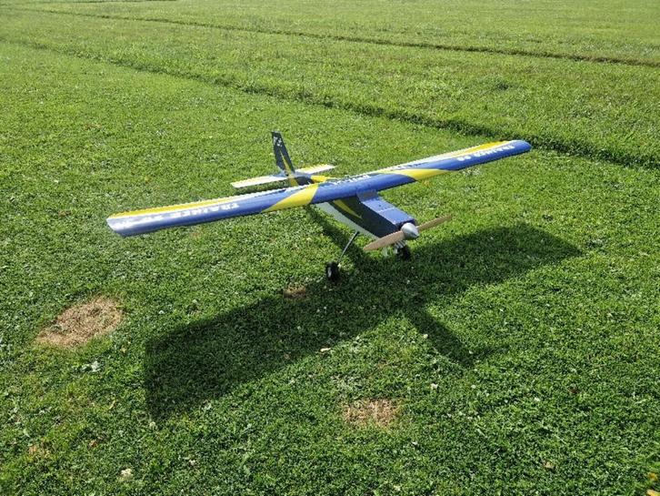 Vends trainer 90  pilot rc complet, Hobby en Vrije tijd, Modelbouw | Radiografisch | Vliegtuigen, Gebruikt, Benzine, Ophalen