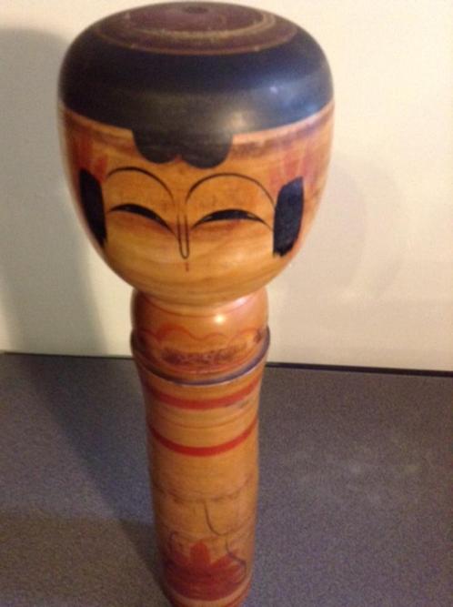 Kokeshi - Traditionele Japanse houten pop / 32, Antiquités & Art, Antiquités | Jouets, Enlèvement ou Envoi