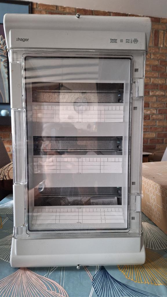 Coffret de distribution Hager VE312 étanche IP54/65 neuf, Doe-het-zelf en Bouw, Elektriciteit en Kabels, Nieuw, Kabel of Snoer