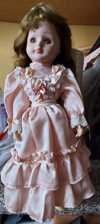 Poupée porcelaine 41cm, Collections, Enlèvement ou Envoi, Poupée