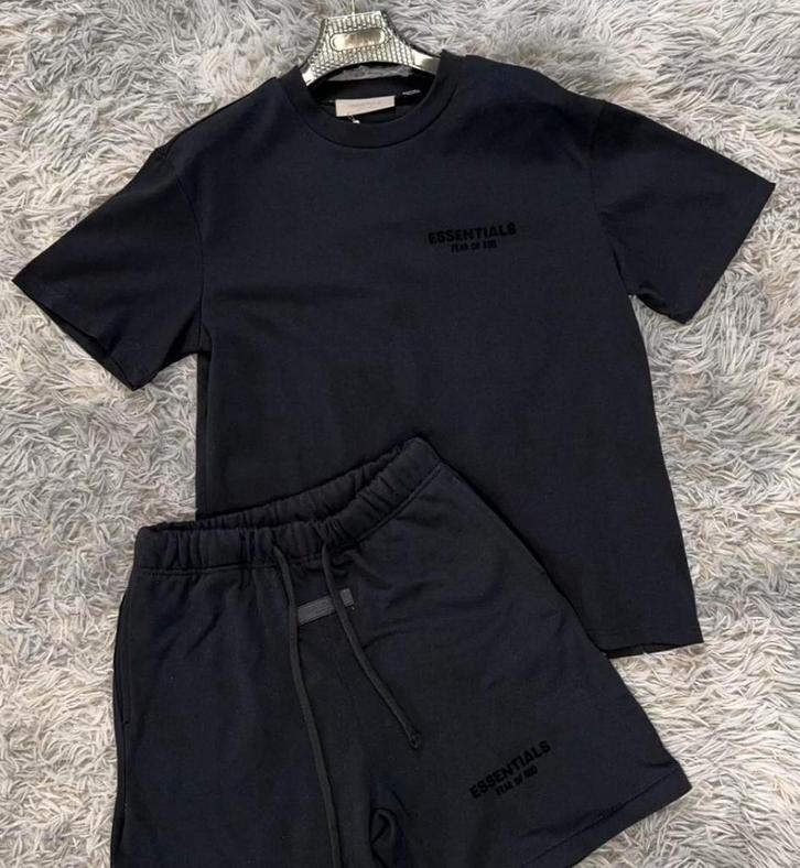 Essentials Zomerset, Kleding | Heren, T-shirts, Zo goed als nieuw, Ophalen of Verzenden