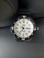 Casio 100 meters waterdicht, Handtassen en Accessoires, Ophalen, Zo goed als nieuw, Casio