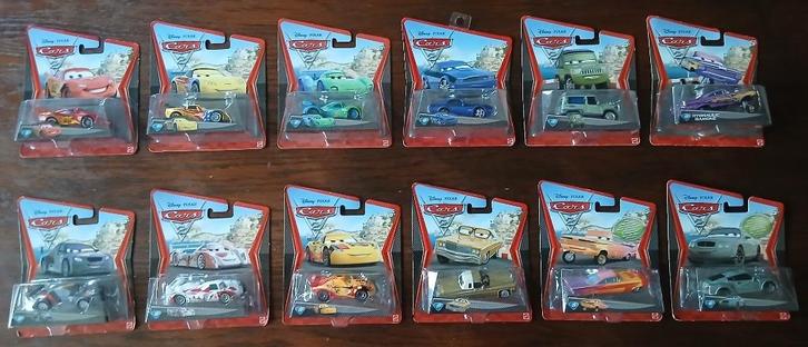 Disney Pixar Cars 2 12 stuks Nieuw, Kinderen en Baby's, Speelgoed |Speelgoedvoertuigen, Nieuw, Ophalen