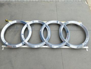 AUDI OEM GARAGE LICHTBORD  beschikbaar voor biedingen