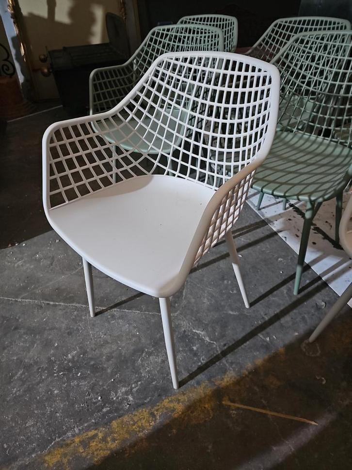 8 design stoelen – modern & stevig, Tuin en Terras, Tuinstoelen, Stapelbaar, Ophalen