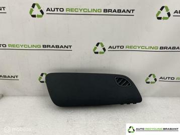 Dashboard Airbag Cover Volkswagen Polo 6R ORIG 6R1880261B disponible aux enchères