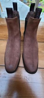 Chaussures Pedro Miralles en cuir pointure 40 comme neuves, Kleding | Dames, Pedro Miralles, Bruin, Lage of Enkellaarzen, Ophalen of Verzenden
