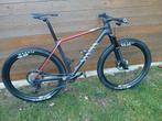 Canyon Exceed CF SLX8 Large, Ophalen