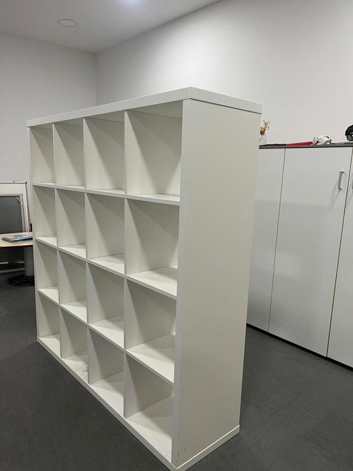 Witte vakkenkast, Huis en Inrichting, Kasten | Roldeurkasten en Archiefkasten, Zo goed als nieuw, 100 tot 150 cm, 100 tot 150 cm