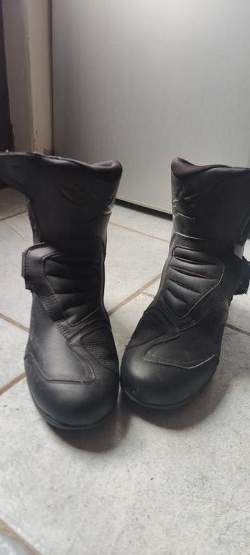 Motorlaarzen / schoenen Alpinestar beschikbaar voor biedingen