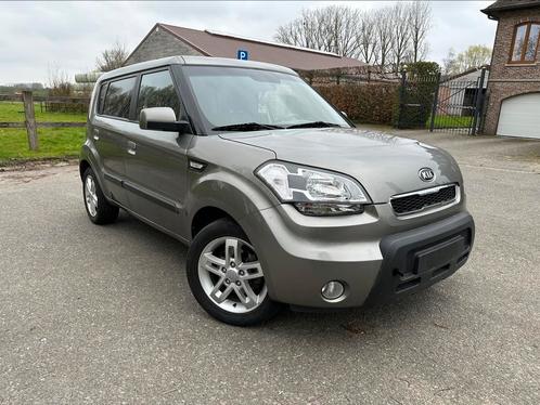 Kia Soul ** ESSENCE , AIRCO **, Autos, Kia, Particulier, Soul, ABS, Airbags, Air conditionné, Alarme, Bluetooth, Verrouillage central