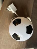 IKEA - voetbal tafellamp NIEUW, Huis en Inrichting, Lampen | Tafellampen, Ophalen, Nieuw