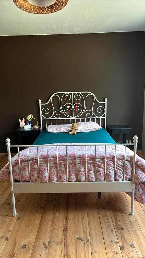 Leirvik bed van ikea met lattenbodems., Huis en Inrichting, Slaapkamer | Bedden, Gebruikt, Twijfelaar, 140 cm, 200 cm, Metaal
