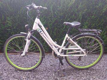 Mooie Dames-meisjesfiets granville als nieuw 28"wielen  beschikbaar voor biedingen