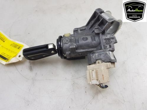 CONTACTSLOT + SLEUTEL Toyota Yaris III (P13), Auto-onderdelen, Overige Auto-onderdelen, Toyota, Gebruikt