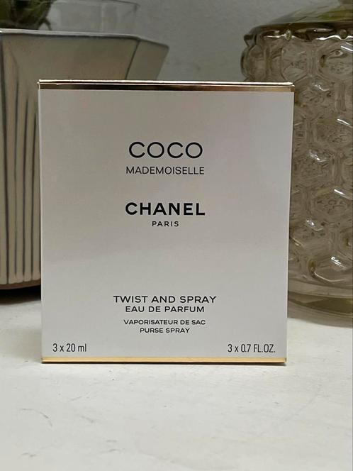 Coco Mademoiselle Chanel “Eau De Parfum”, Handtassen en Accessoires, Uiterlijk | Parfum, Zo goed als nieuw, Ophalen of Verzenden