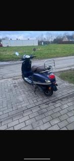 B classe, Fietsen en Brommers, Ophalen