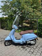 Vespa Primavera Azzurro Pastello (2018 - 50cc), Fietsen en Brommers, Scooters | Vespa, Ophalen, Vespa S, Benzine, 50 cc
