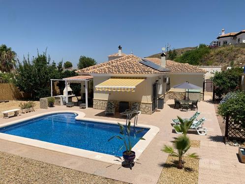 luxe villa met prive zwembad te huur, Vakantie, Vakantiehuizen | Spanje, Midden en Binnenland, Landhuis of Villa, Stad, In bergen of heuvels