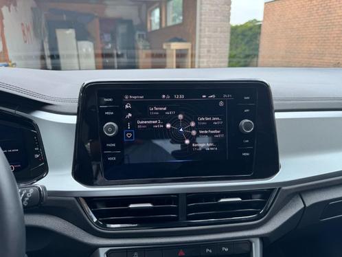 Volkswagen T-Roc 2023 – Slechts 16.000 km – TOPstaat!, Auto's, Volkswagen, Particulier, T-Roc, 360° camera, 4x4, Aangepast voor mindervaliden