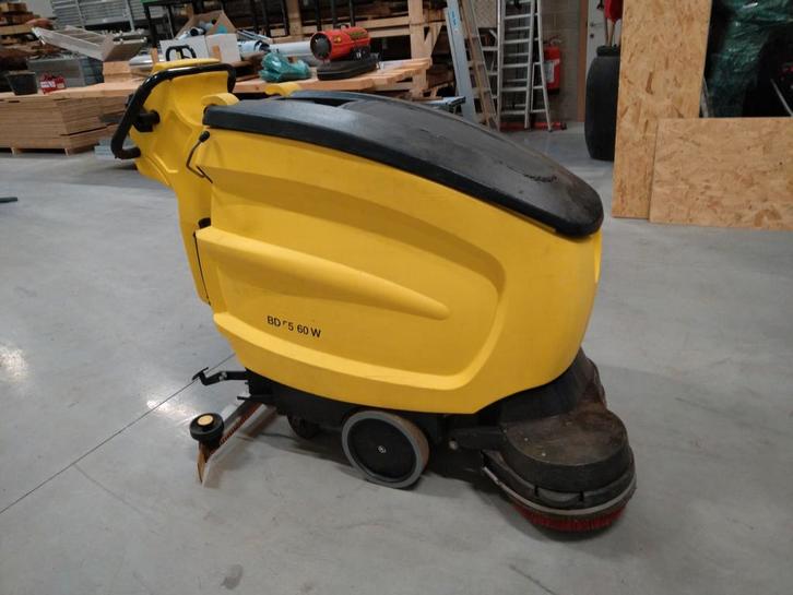 Karcher BD 55/60 W schrobzuigmachine., Zakelijke goederen, Machines en Bouw | Onderhoud en Reiniging, Ophalen