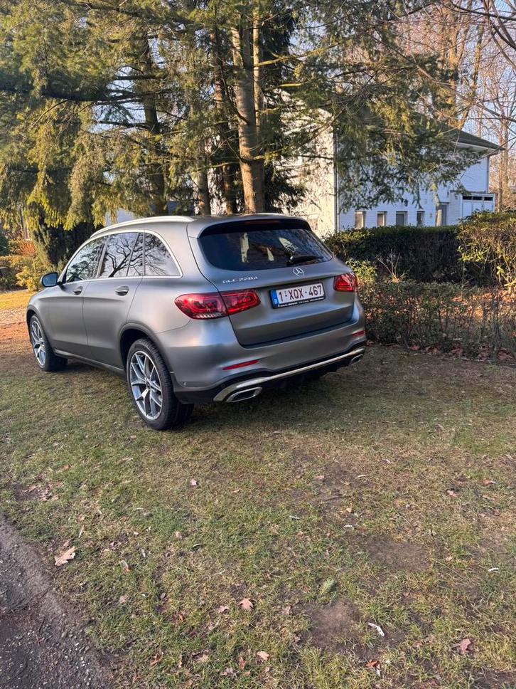 GLC 220D - 99000 KM - AMG - 2020, Autos, Mercedes-Benz, Particulier, GLC, 4x4, Caméra de recul, Phares directionnels, Régulateur de distance