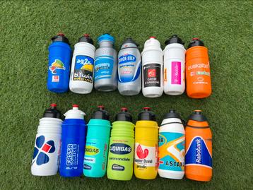 Bidons drinkbussen koers beschikbaar voor biedingen