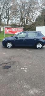 Dacia sandero mille essence  plus contacter 0497 08 50 09, Auto's, Dacia, Te koop, Airbags, Berline, Benzine