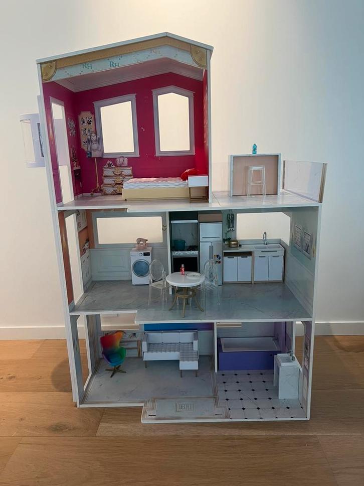 Houten poppenhuis Rainbow High, Kinderen en Baby's, Speelgoed | Poppenhuizen, Zo goed als nieuw, Poppenhuis, Ophalen
