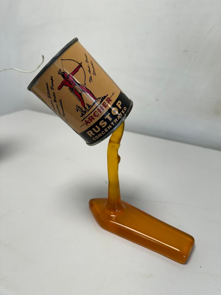 Archer olie blik met display houder, Ophalen of Verzenden, Gebruikt, Reclamebord