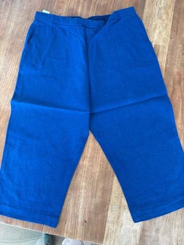 Korte jeans maat M beschikbaar voor biedingen