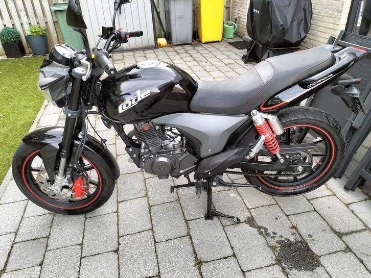 Ksr code 125 cc bj 2018, Motoren, Motoren | Overige merken, Particulier, Naked bike, 11 kW of minder, 1 cilinder, Ophalen