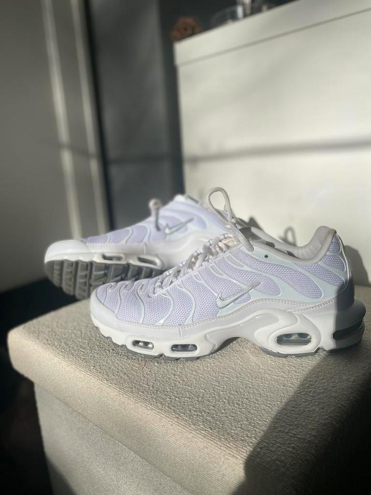 Nike Air Max Plus White size 42, Kleding | Heren, Schoenen, Zo goed als nieuw, Sneakers, Wit, Ophalen of Verzenden
